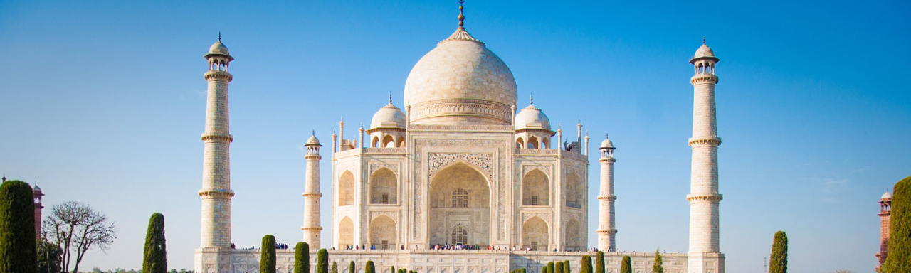 agra taj mahal tour by luxury tempo traveller